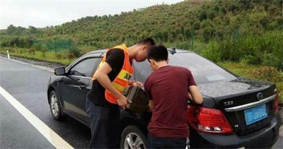 湘阴永福道路救援